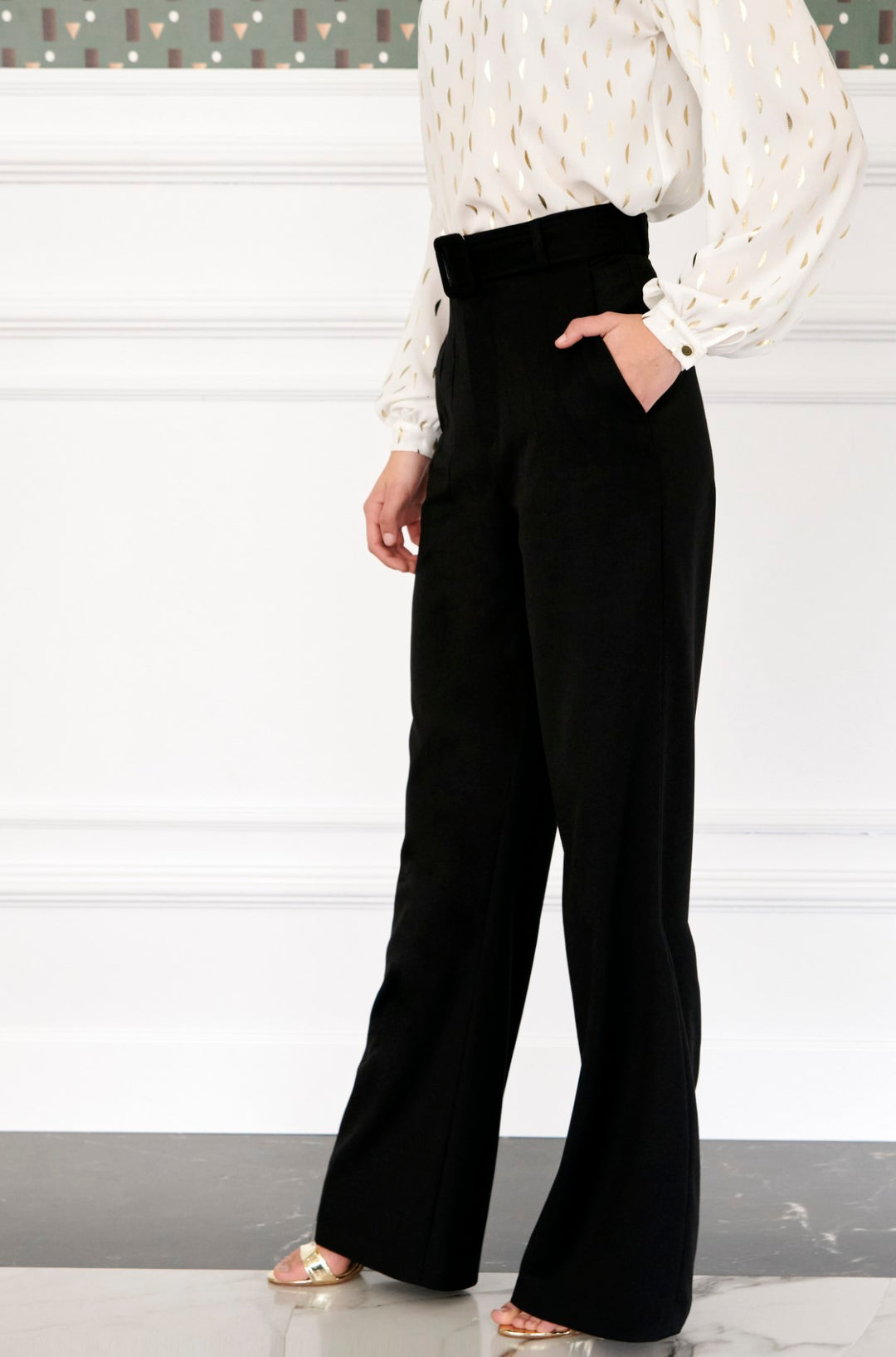 Pantalón recto Queen negro
